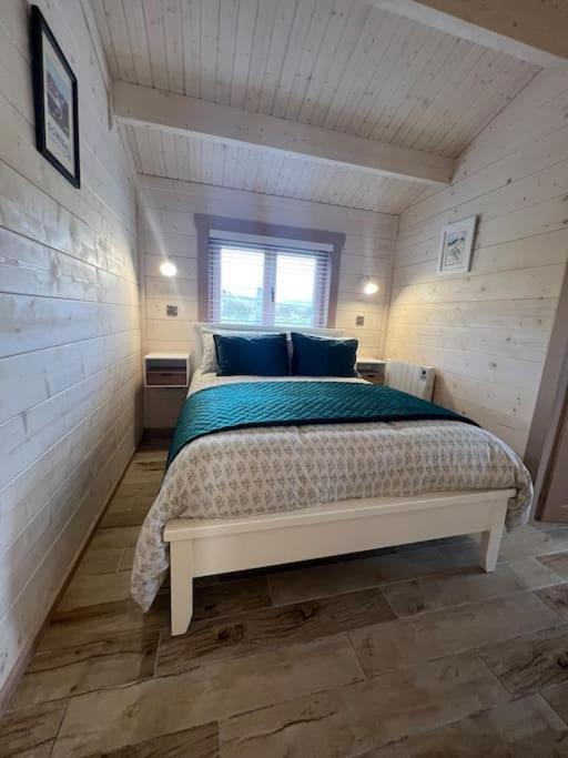 Dolmen Lodge. Donegal Town